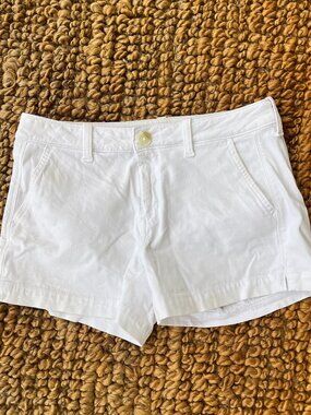 American Eagle White Cotton Stretch 3.5" Inseam Chinos Shorts 2